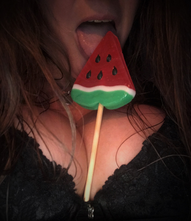 mmmmm lickit