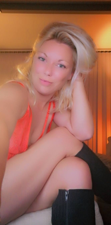 welcome in my love room