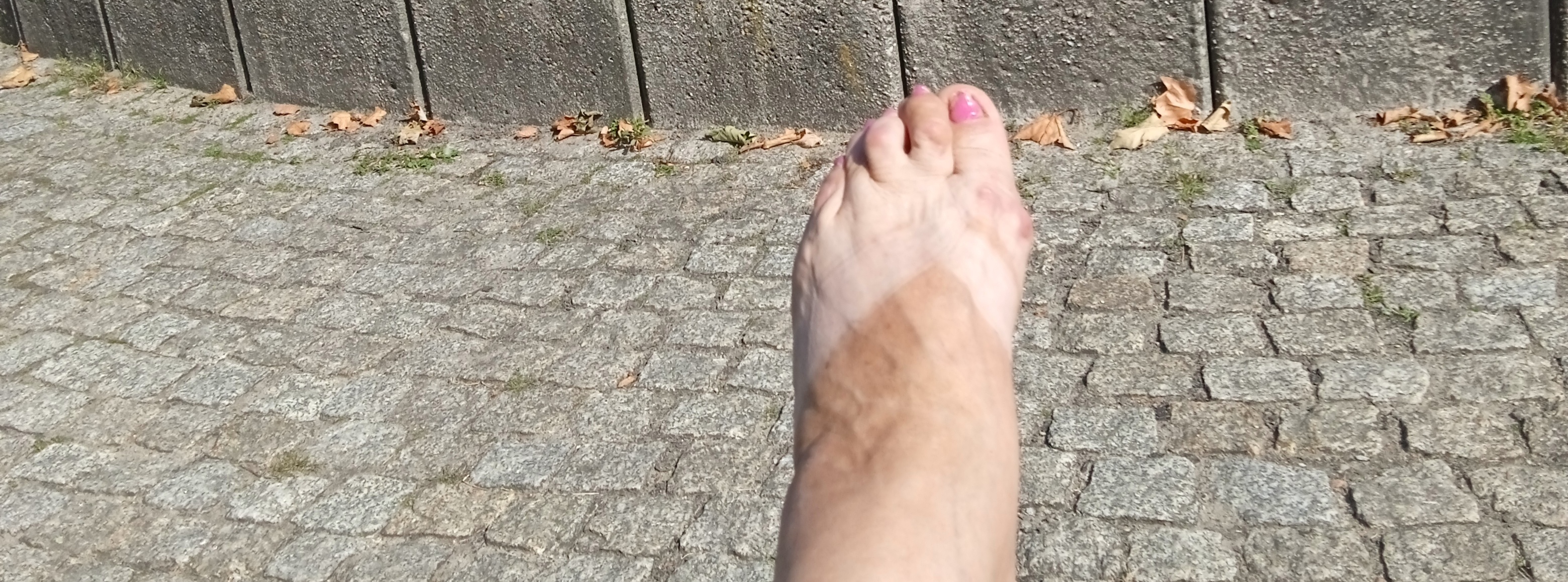 Barefoot