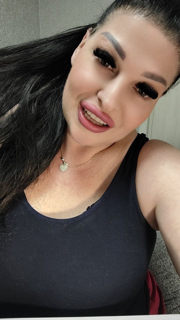 Me)))